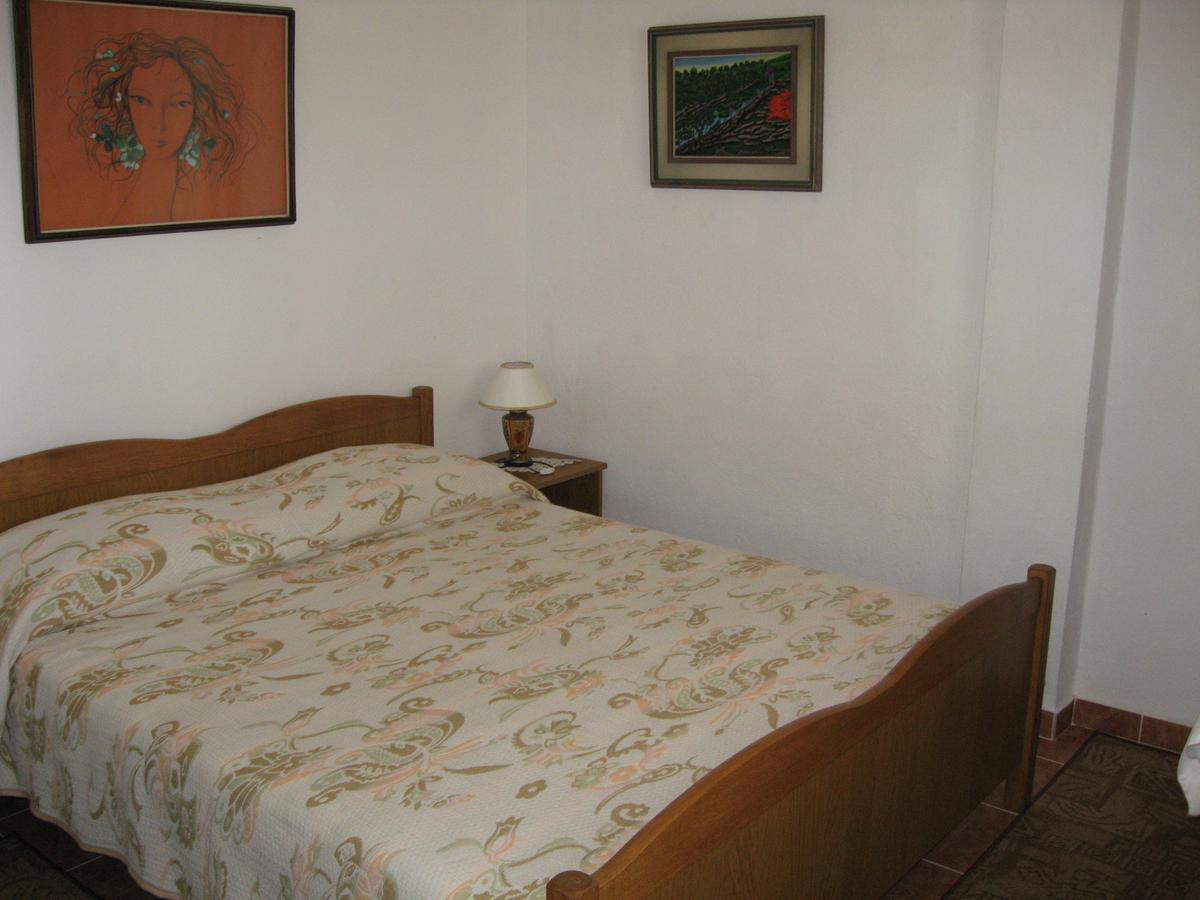 Apartments Stanko Trogir Exterior photo